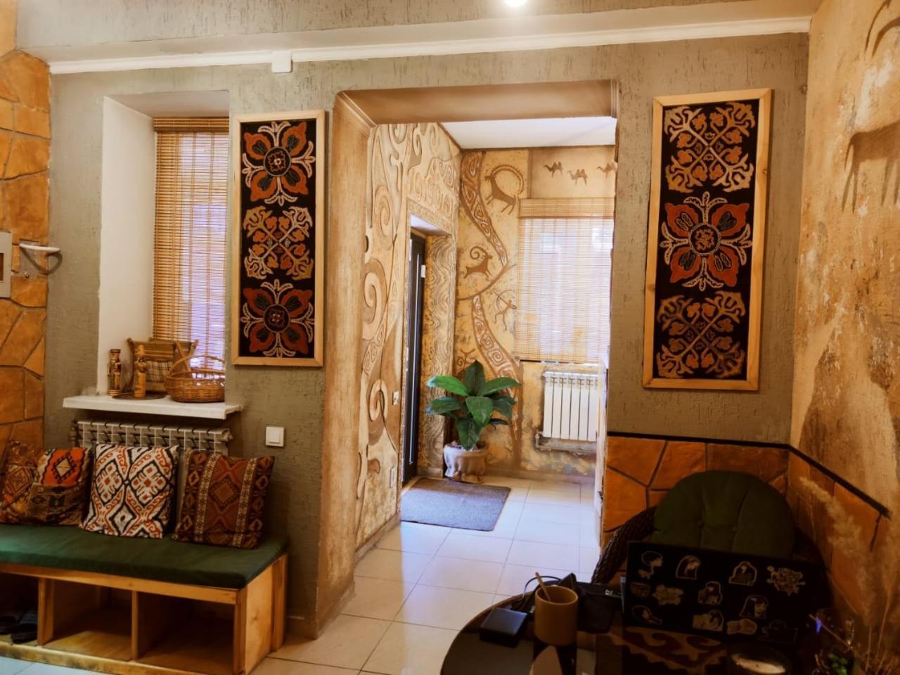 Silkroad Guesthouse 비슈케크 외부 사진
