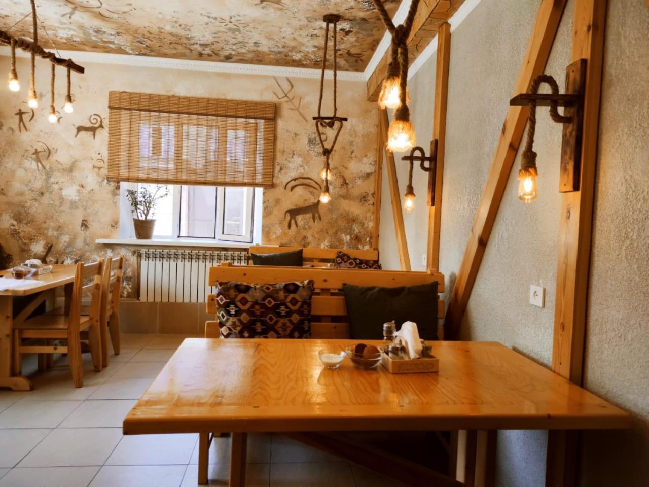 Silkroad Guesthouse 비슈케크 외부 사진